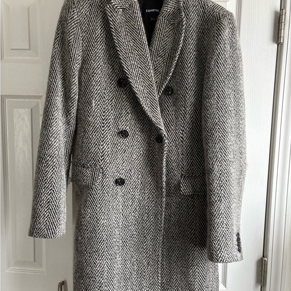 Express Herringbone Double-Breasted Coat - Black and White